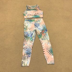 Fabletics Leggings & Matching Sports bra
